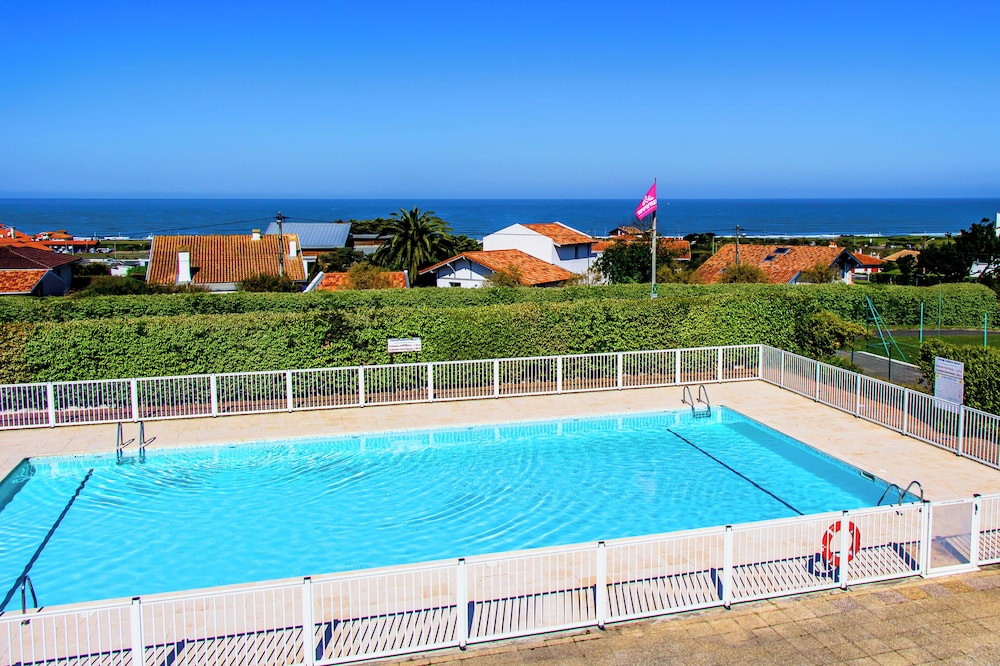 Azureva Anglet 30/59