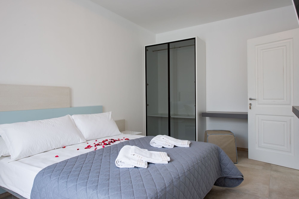 Palazzo 900 4/19