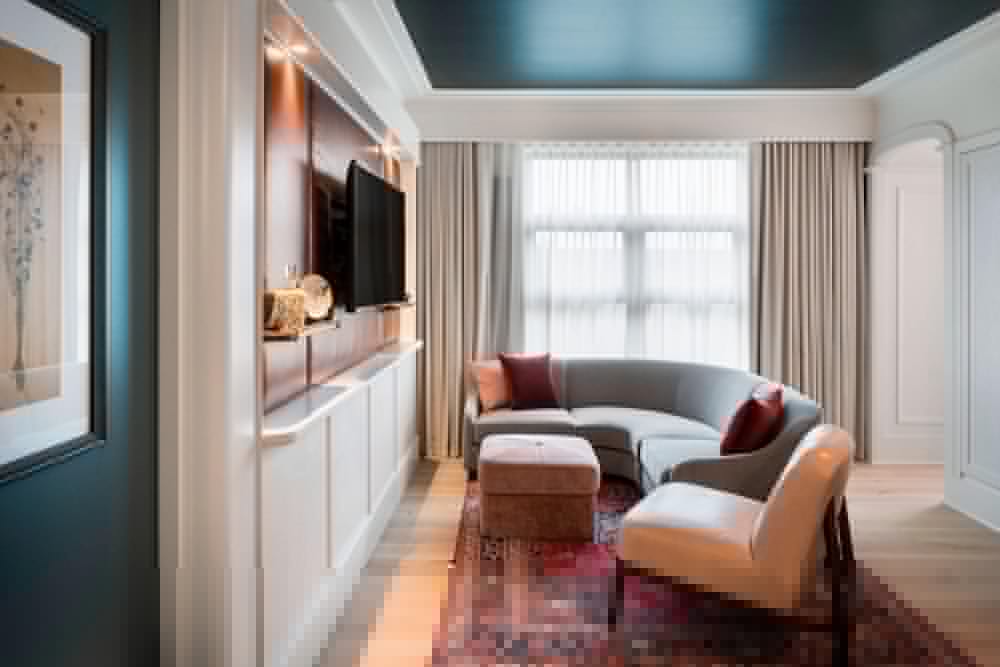 PERRY LANE HOTEL, A LUXURY COLLECTION HOTEL, SAVANNAH 24/60