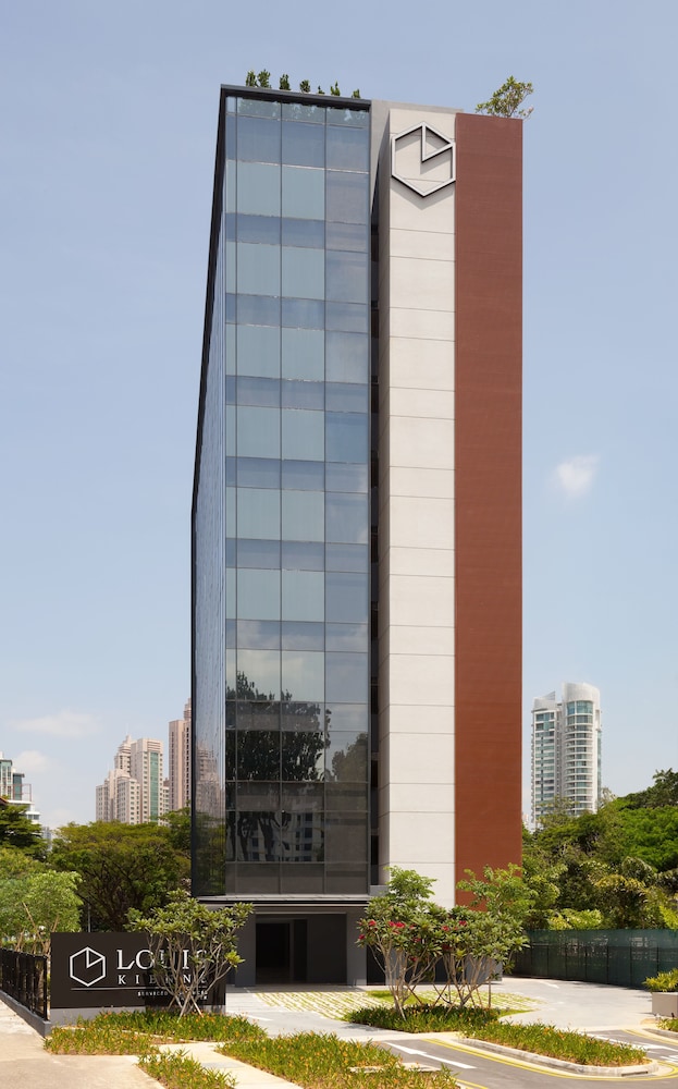 Louis Kienne Serviced Residences 2/65