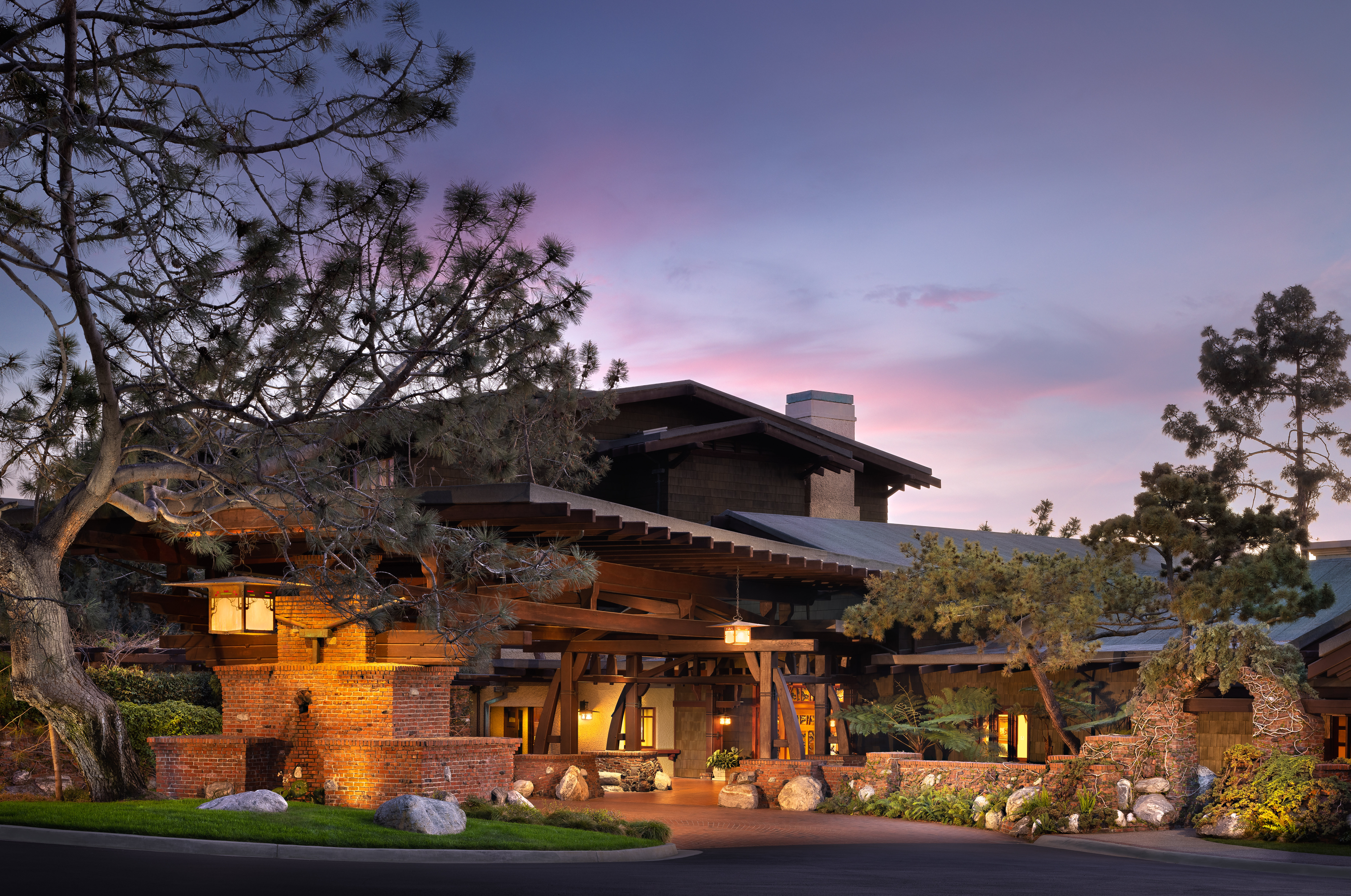 Lodge At Torrey Pines 4/80