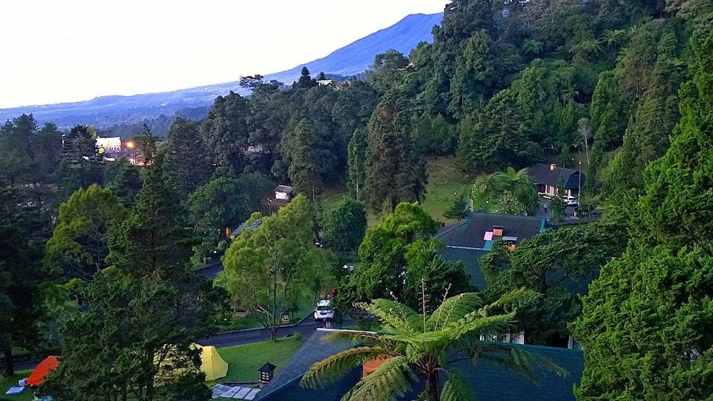 Puncak Pass Resort 65/76