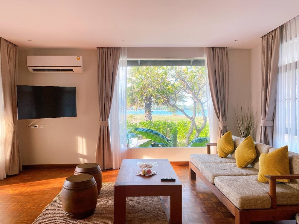Sirarun Resort 20/50
