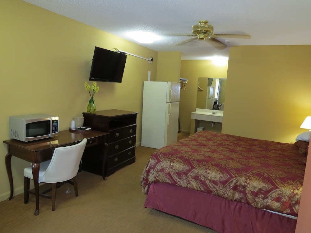 First Western Inn Caseyville 14/48