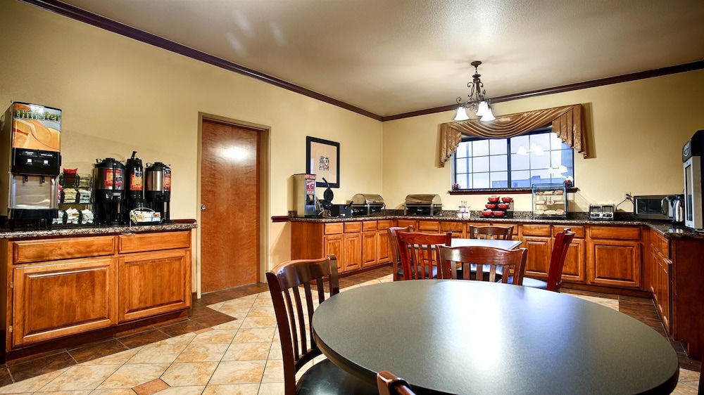 Best Western Plus Sweetwater Inn & Suites 9/24
