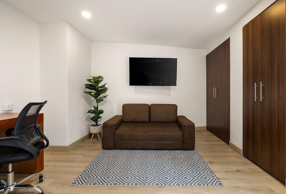 Leblon Suites Hotel 55/60