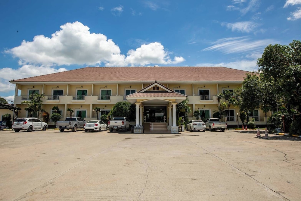 Jrd Resort 4/42