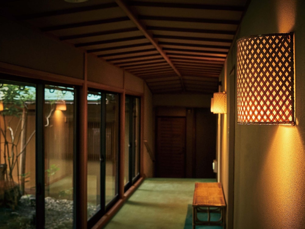 Ooedo Onsen Monogatari Wanwan Resort Yataya Shotoen 20/35