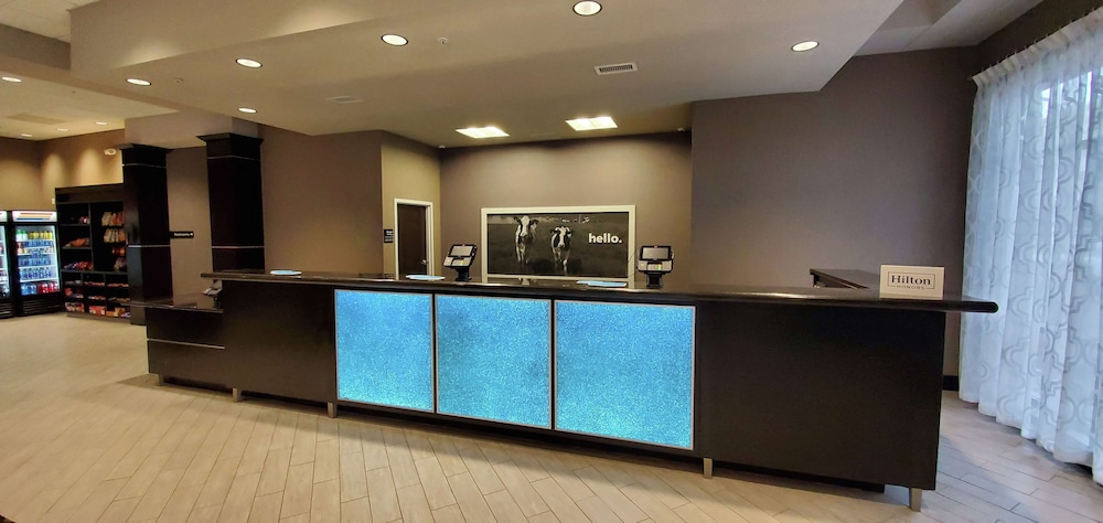 Hampton Inn Kearney 14/57