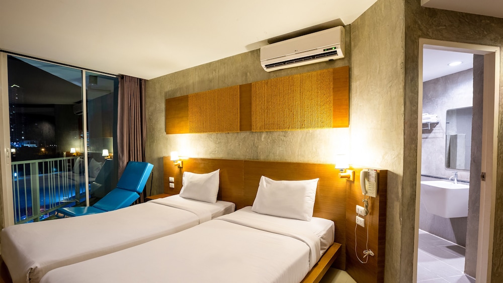 B2 Jomtien Pattaya Boutique Budget Hotel 25/60