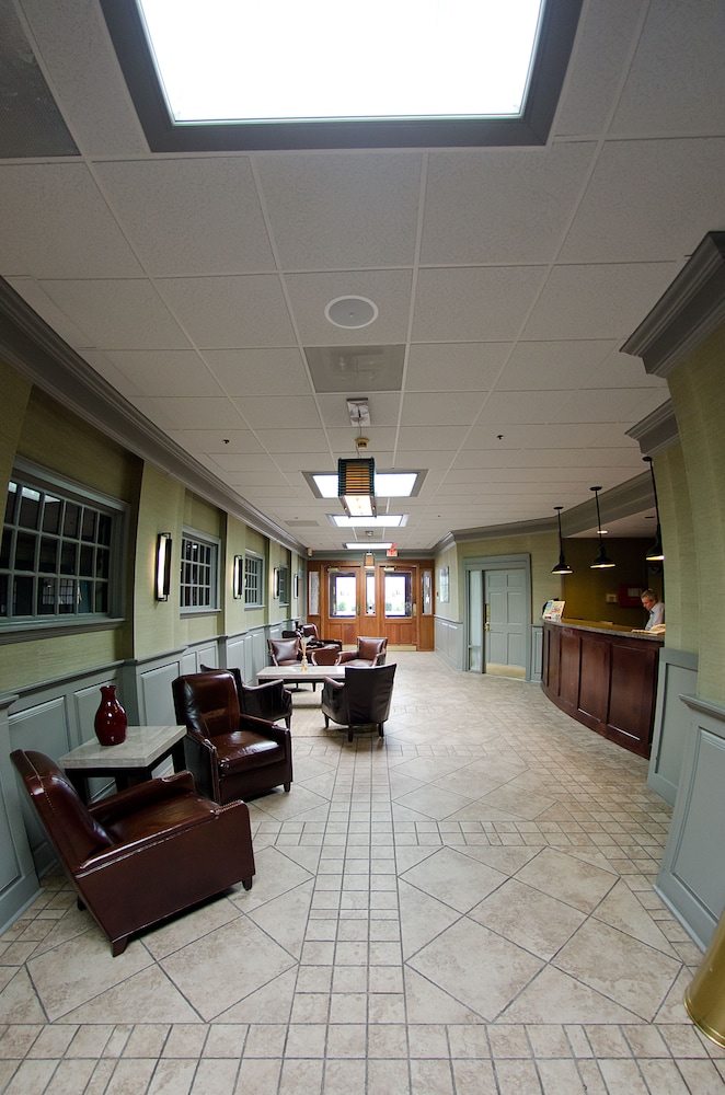 Quality Inn & Suites New Hartford - Utica 29/43