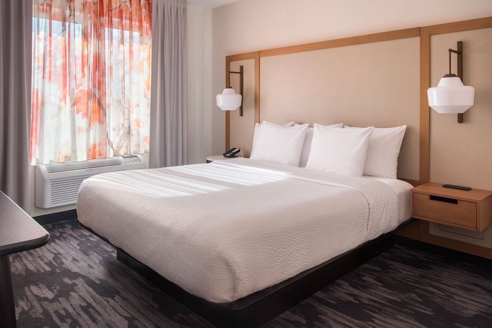 Fairfield Inn by Marriott New York LaGuardia Airport/Flushing 11/37