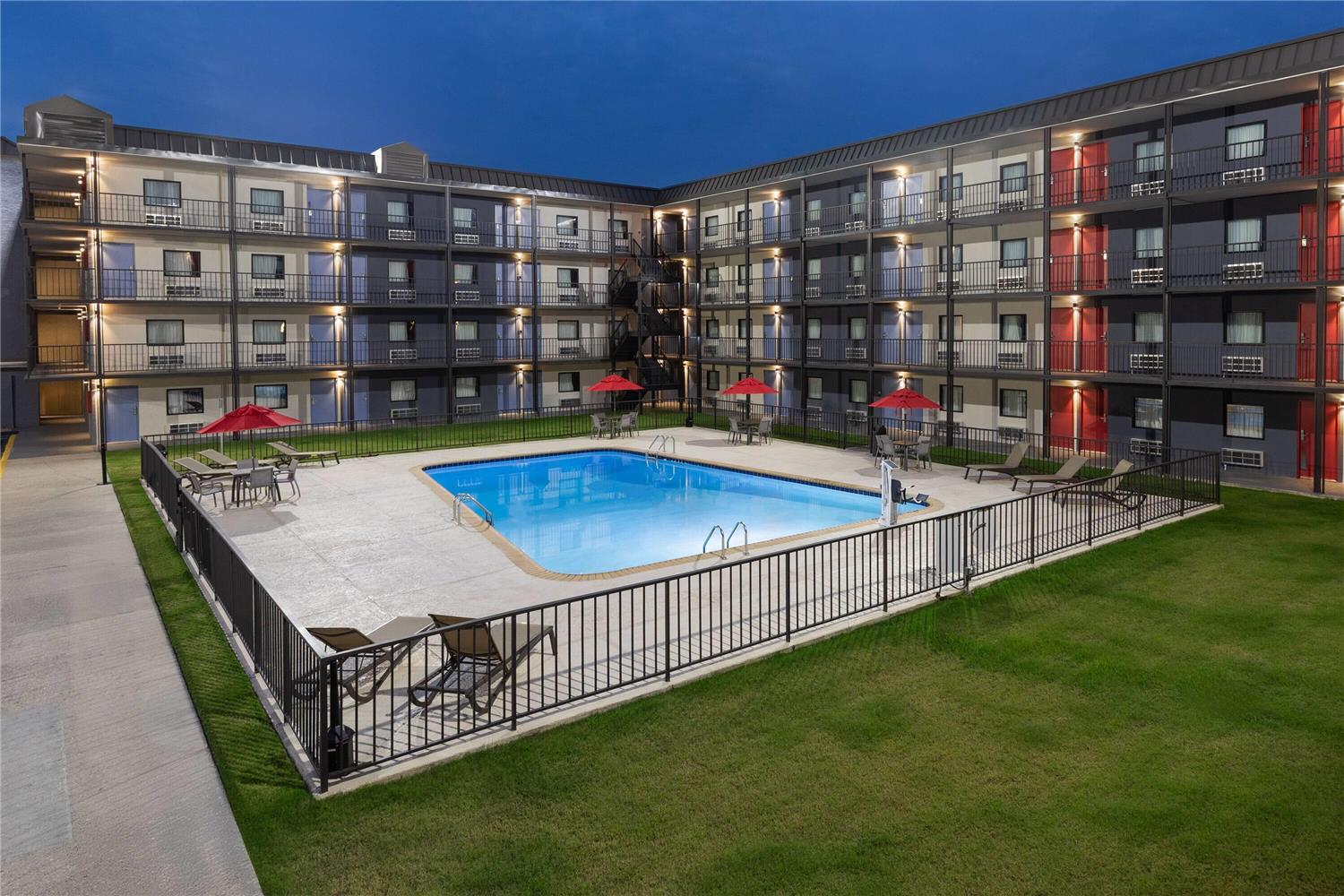 Days Inn by Wyndham Kenner/New Orleans Airport South 29/29