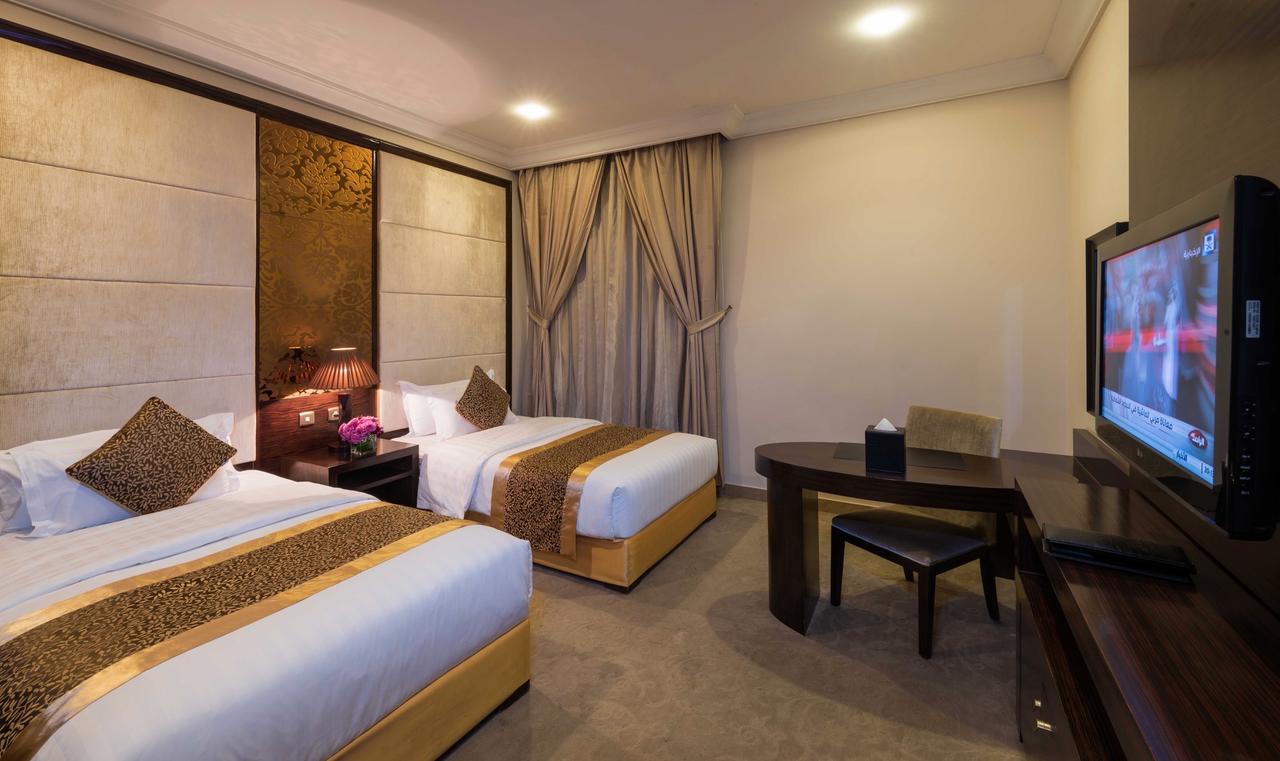 3 Bedrooms, 2 Bathrooms
