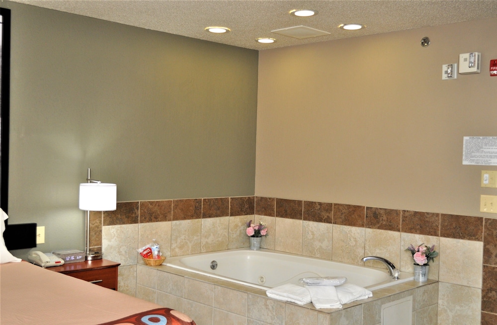 Super 8 by Wyndham Clearfield 17/38