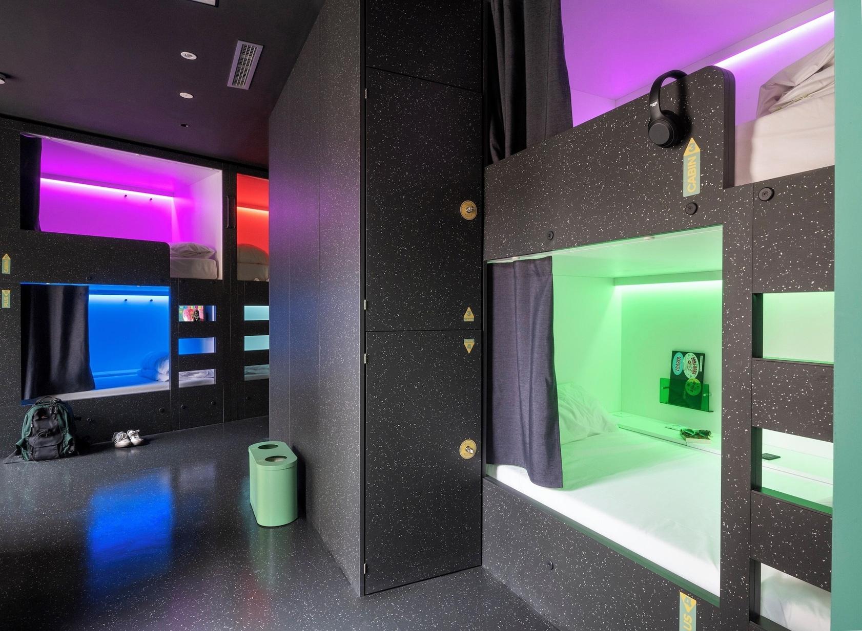Cabin, Xl