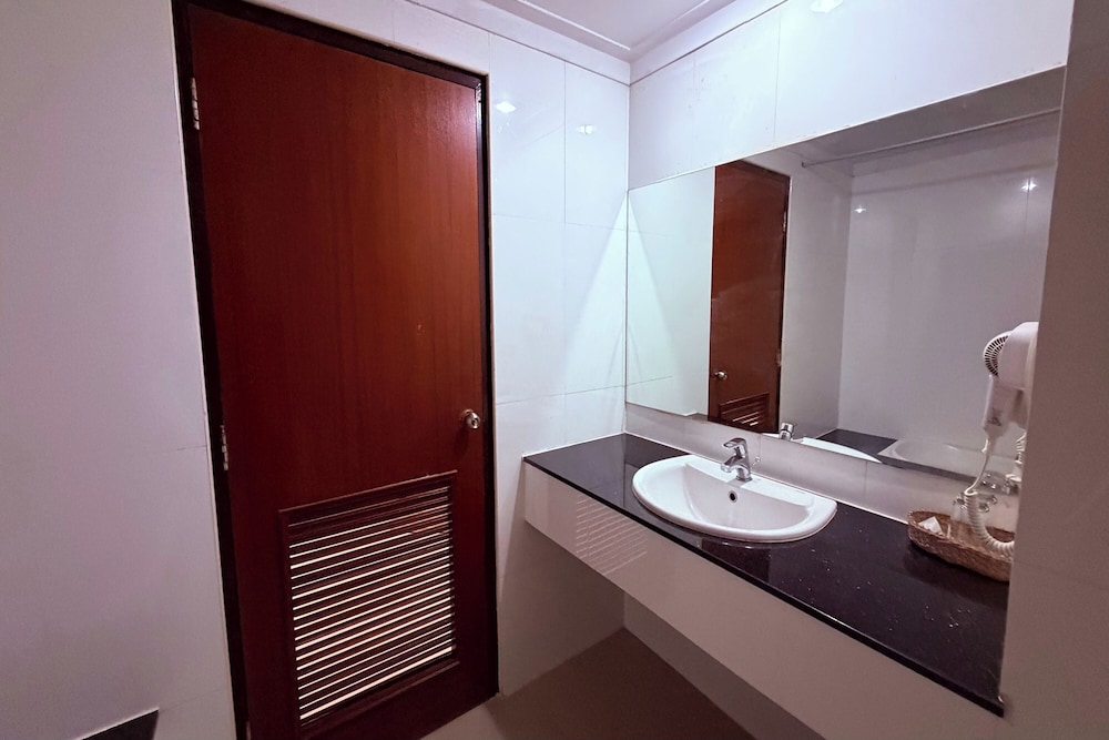 Ayutthaya Grand Hotel 41/41