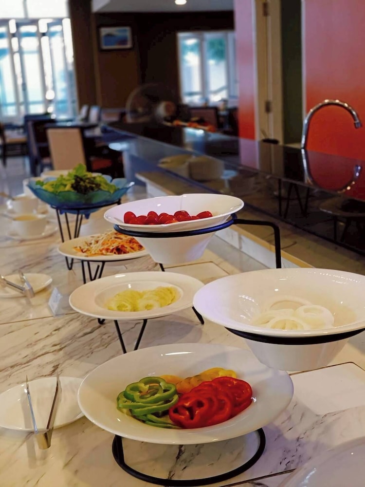 Royal Phala Cliff Beach Resort and Spa 34/50