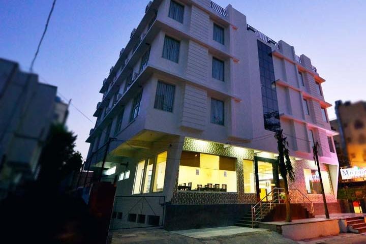 Hotel Mukund Villas 6/48