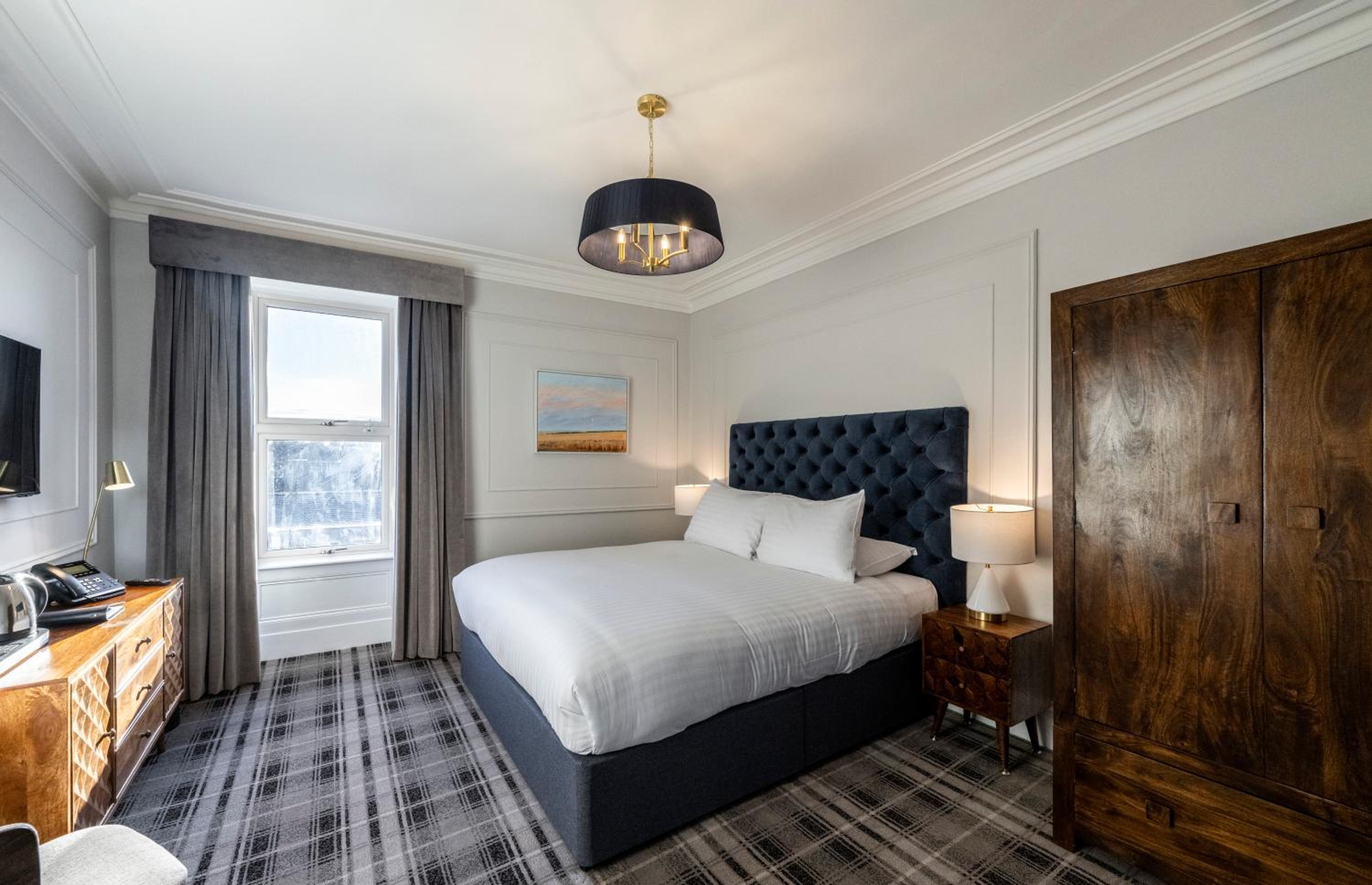 Udny Arms Hotel 11/33
