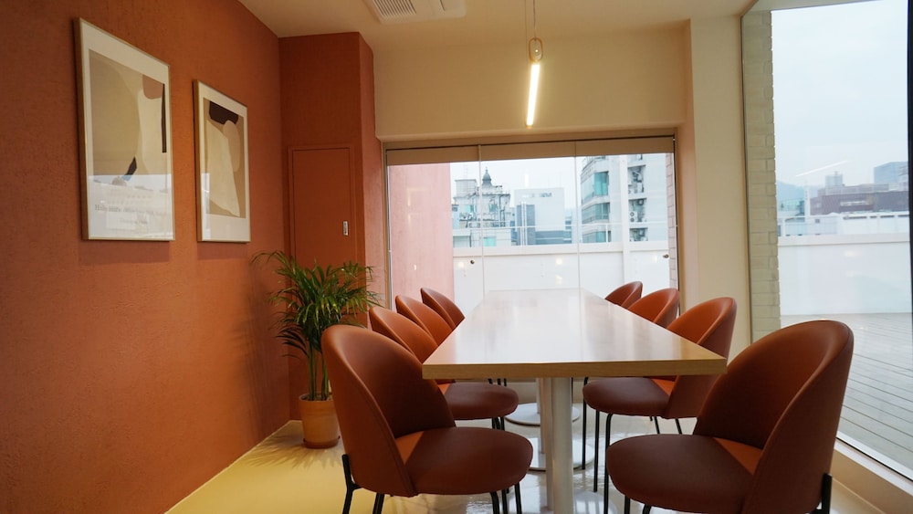 Tong Tong Petit Hotel 25/38