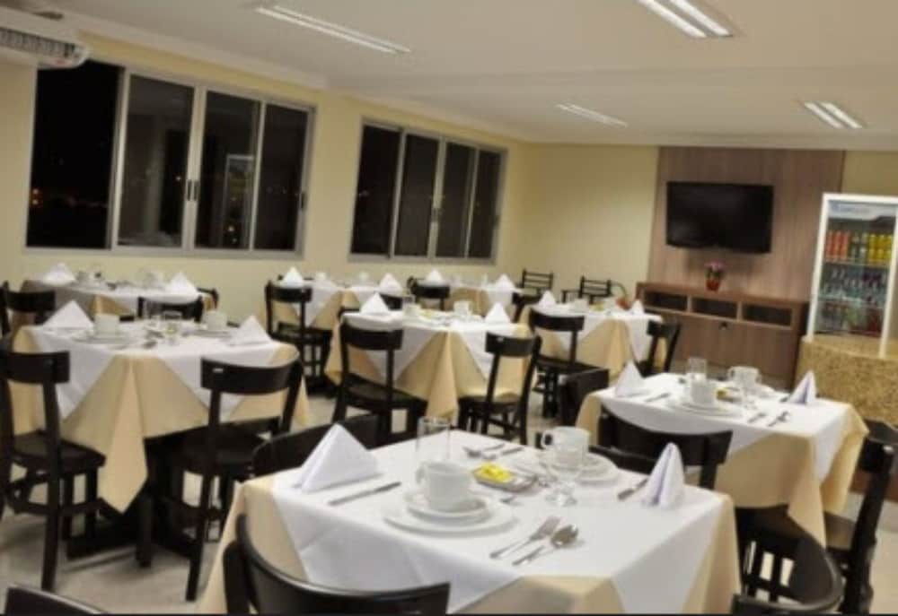 Hotel Saron 36/48