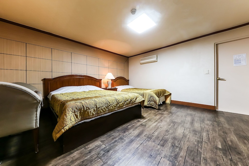 Kyungha Spa Hotel 23/56