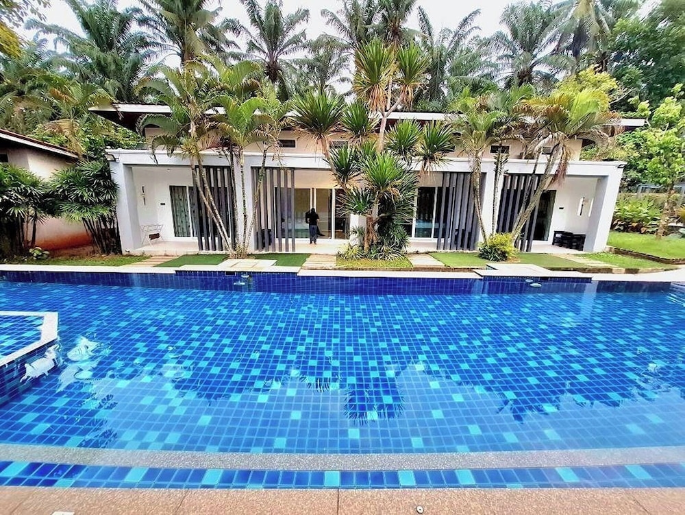 The Fong Krabi Resort 69/73