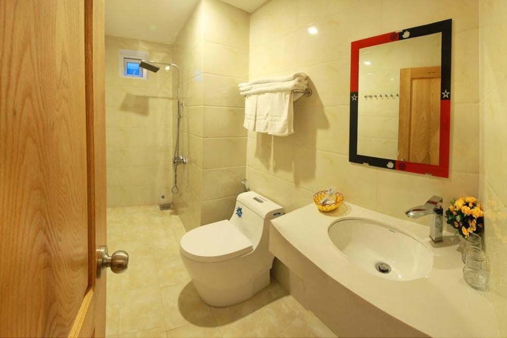Valentine Hotel Da Nang 48/51
