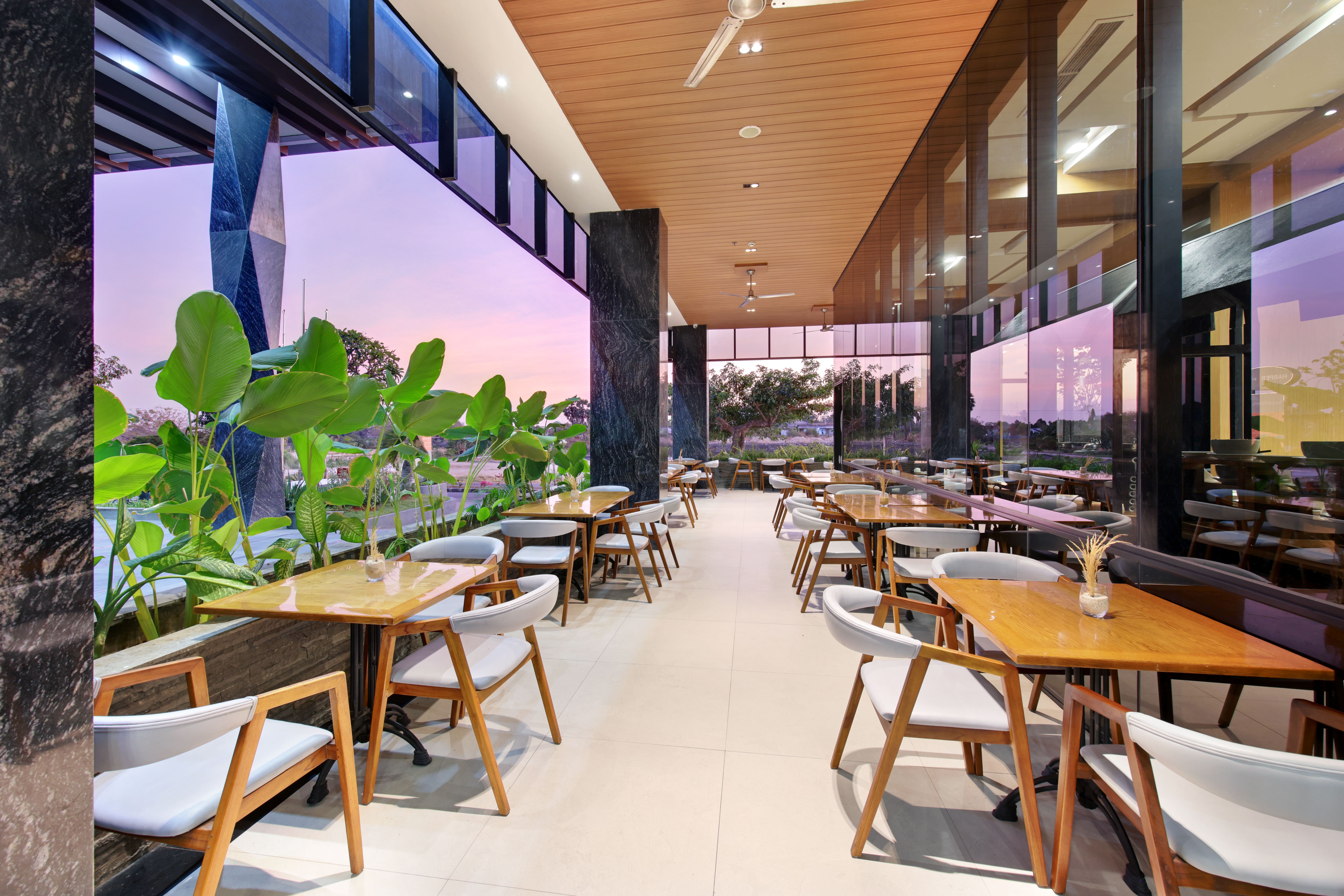 Harper Hotel Kupang 19/24