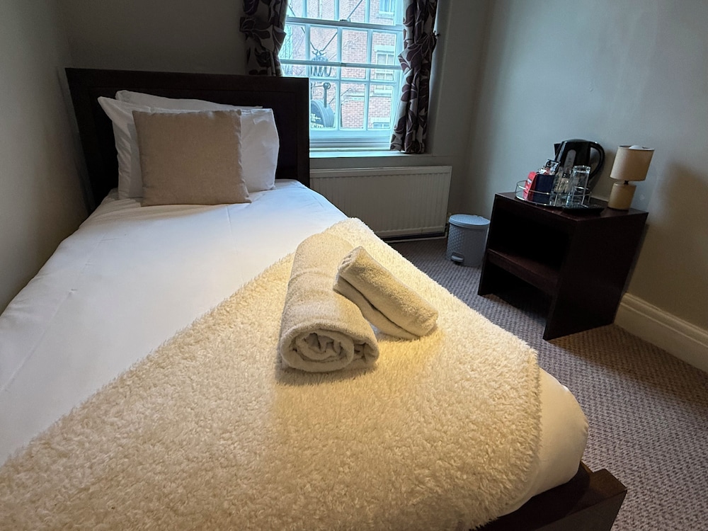 Gillygate Guest House 23/50