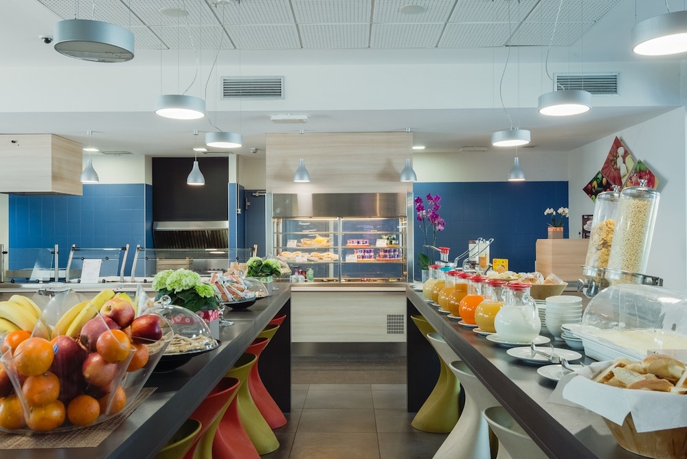 restaurant-cafeteria