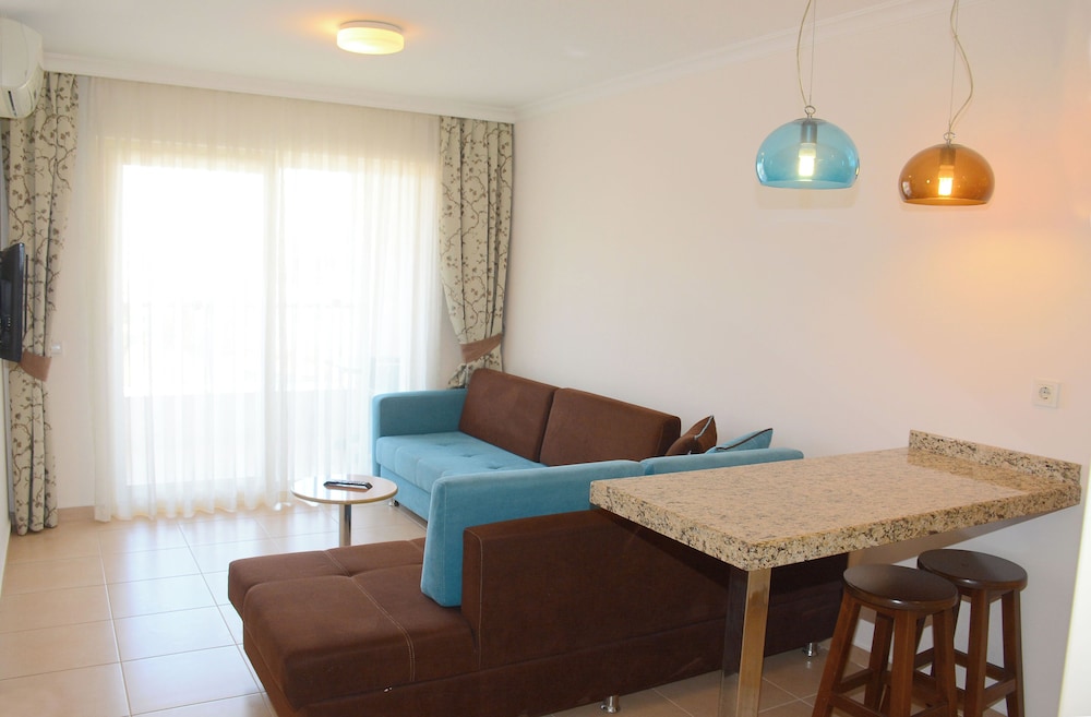 Almera Park Apartments 51/73
