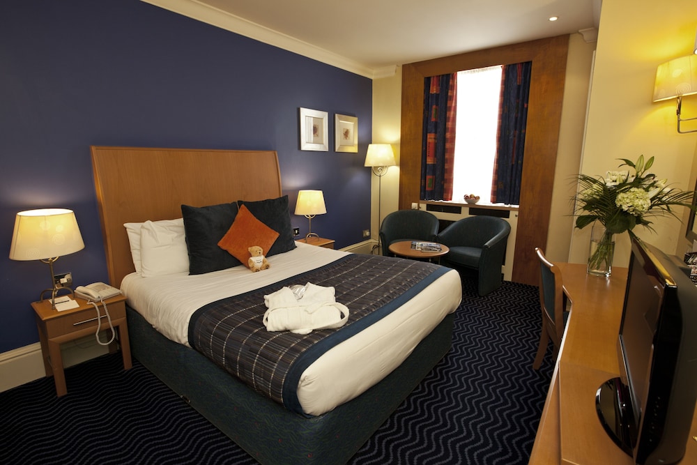 Midland Hotel Bradford 25/63
