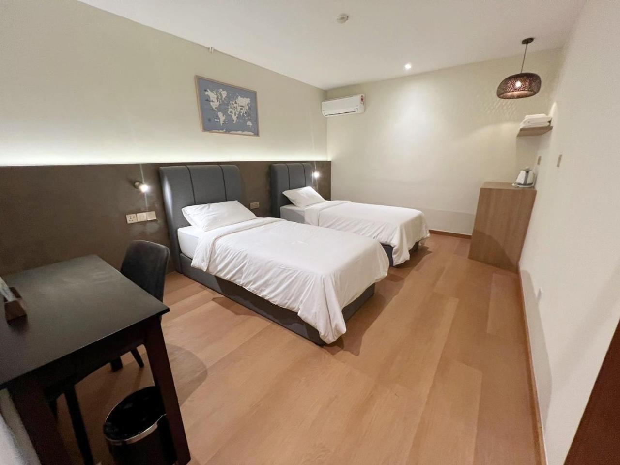 The Borneo Hotel 9/24
