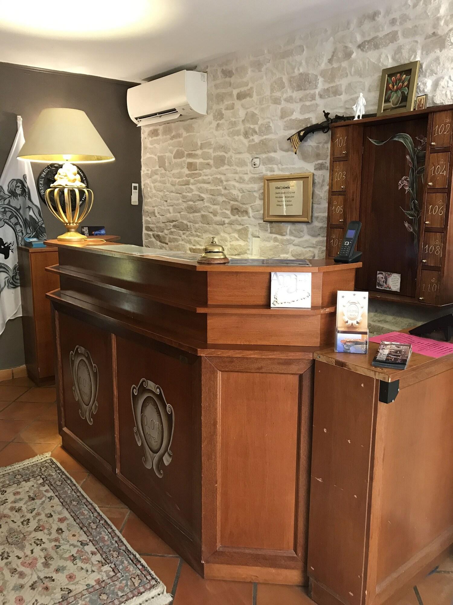 Hôtel Colomba 2/25