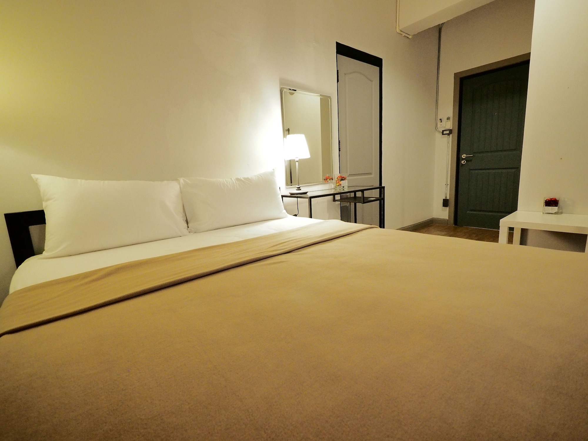 غرفة بسرير مزدوج بحمام خاص، Uno Chiangmai - Hostel 8/10