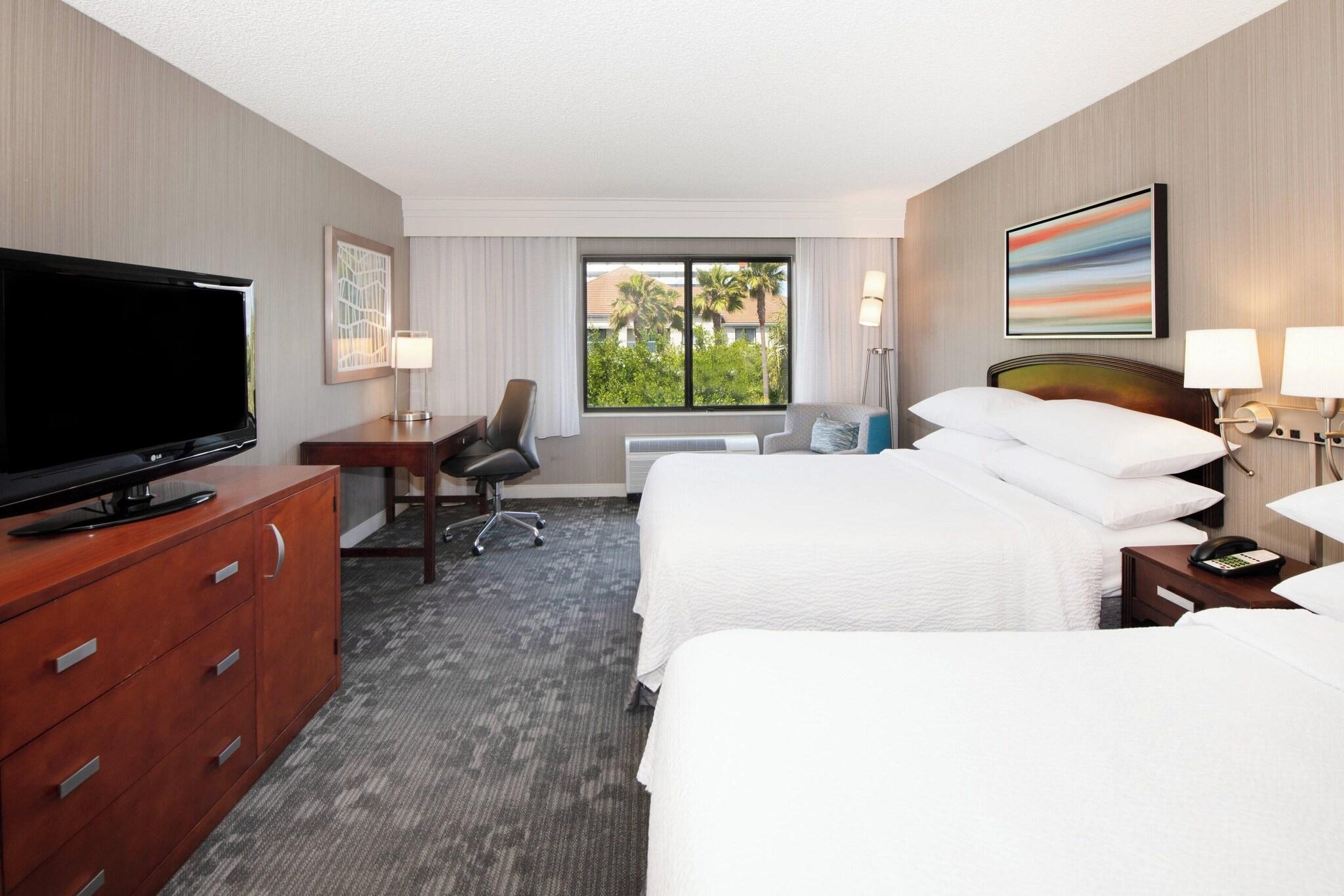 Room, 2 Queen Beds, Smoking