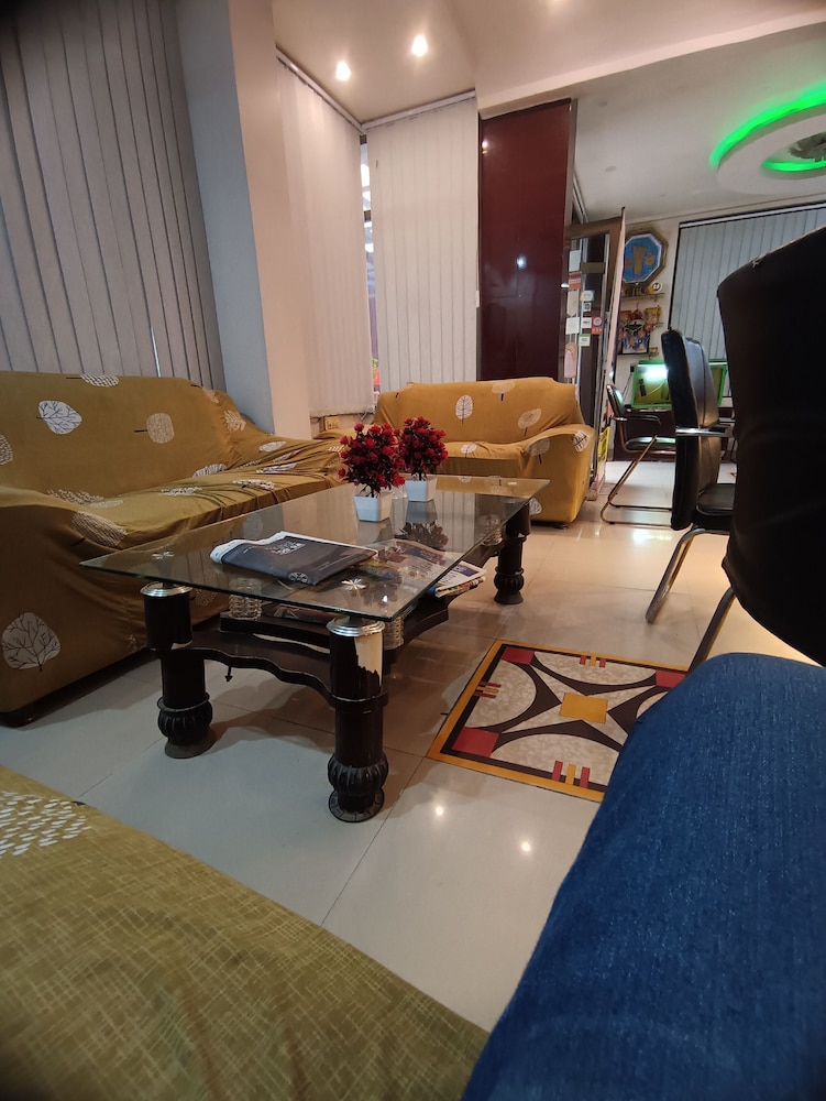Hotel Viraat Inn 33/50