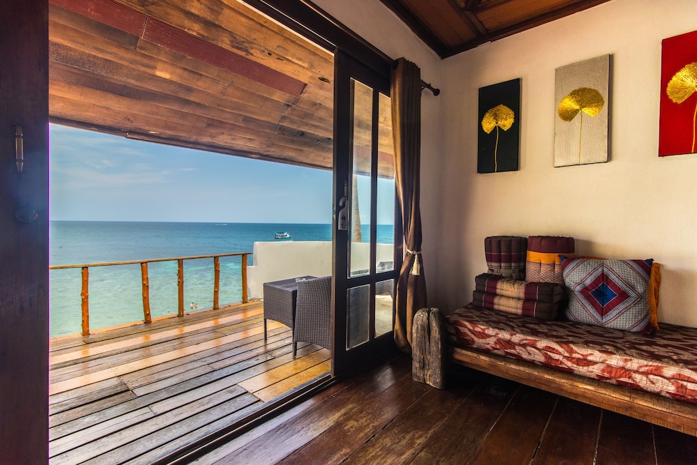 Taatoh Seaview Resort 33/50