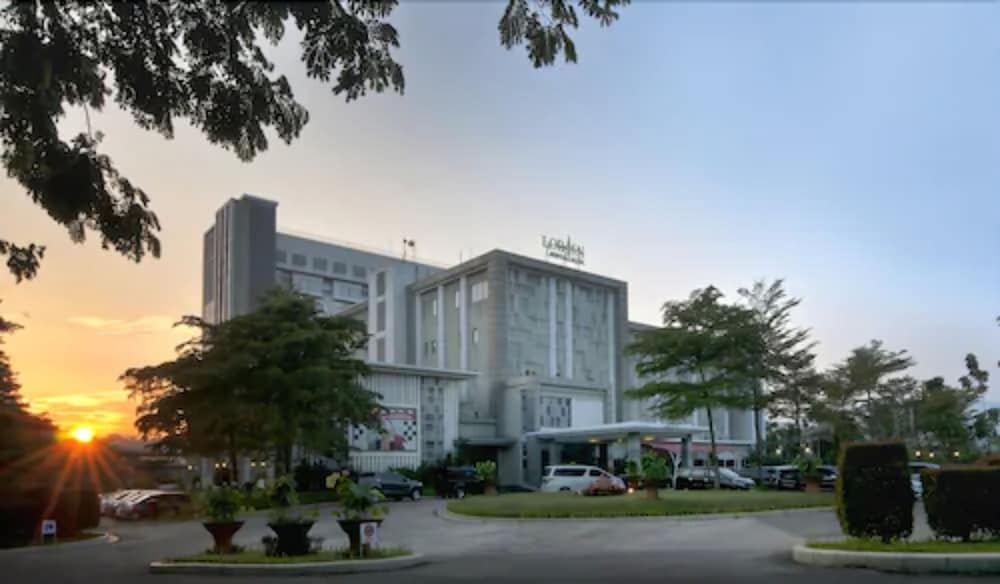 Lorin Sentul 4/53