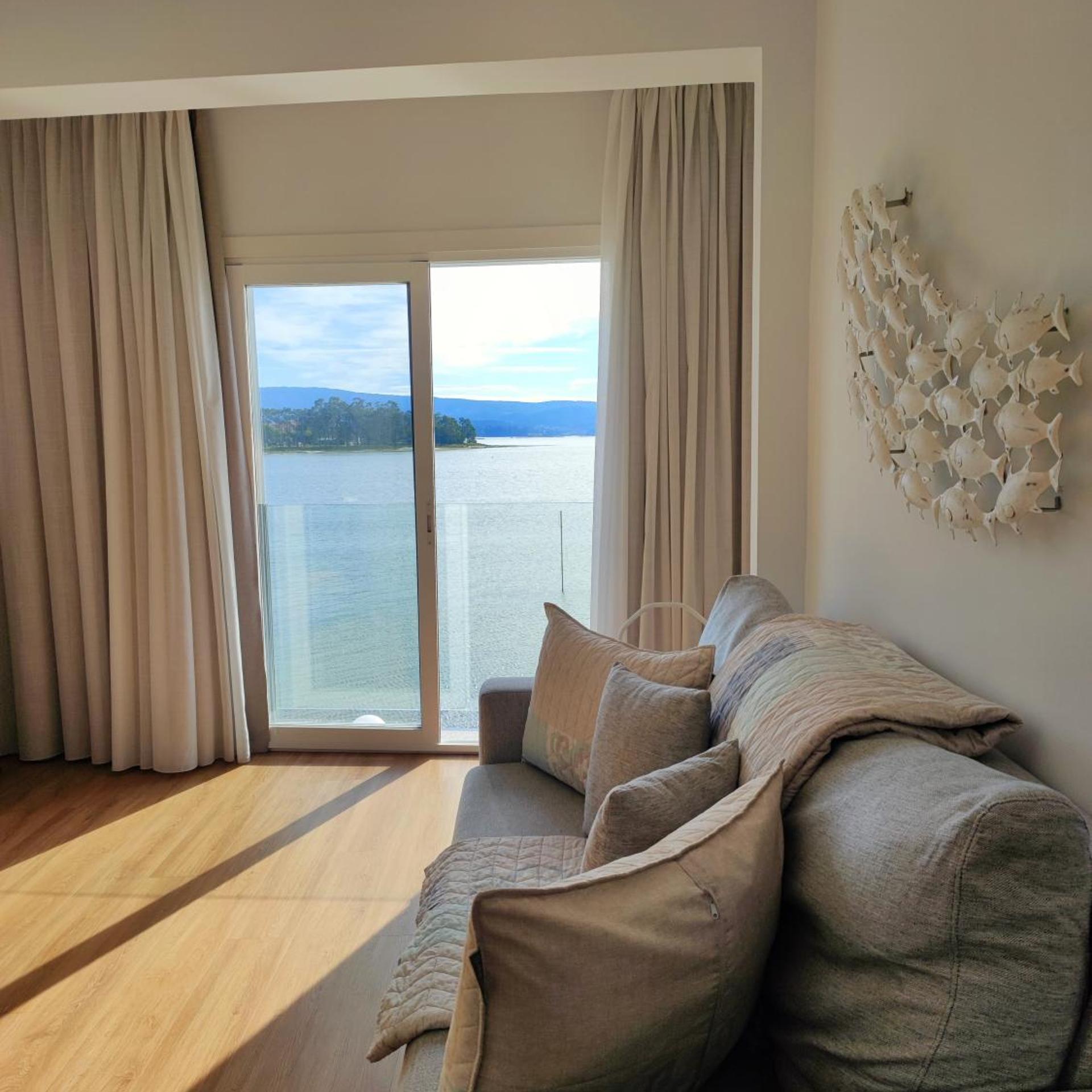 APARTAMENTOS LA TOJA 20/30
