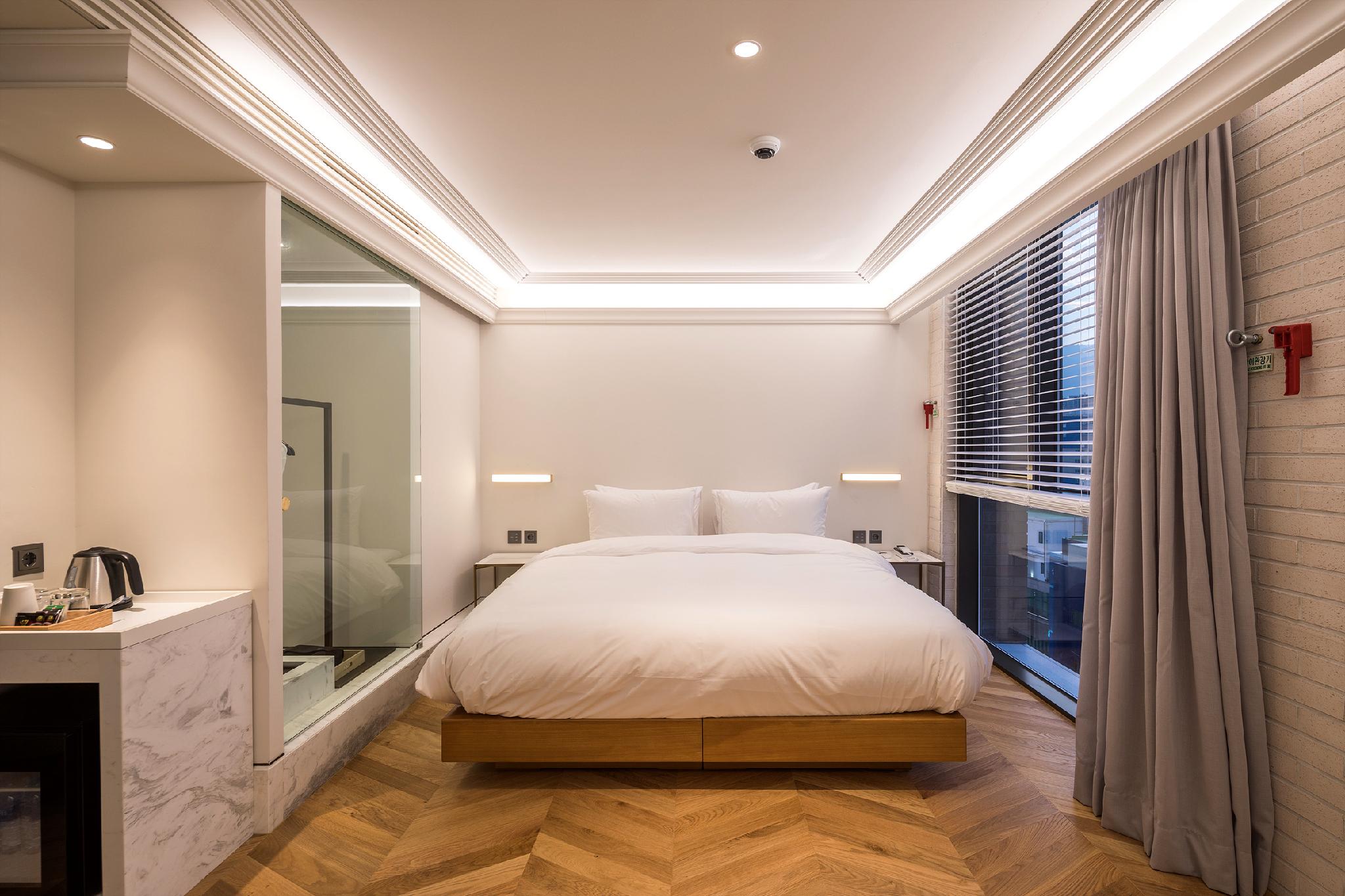 Hotel Cont 26/43