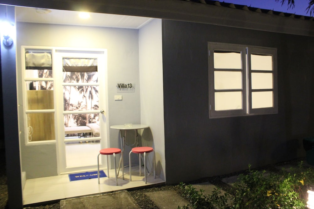 1715 House Caff Resort Phuket 12/57