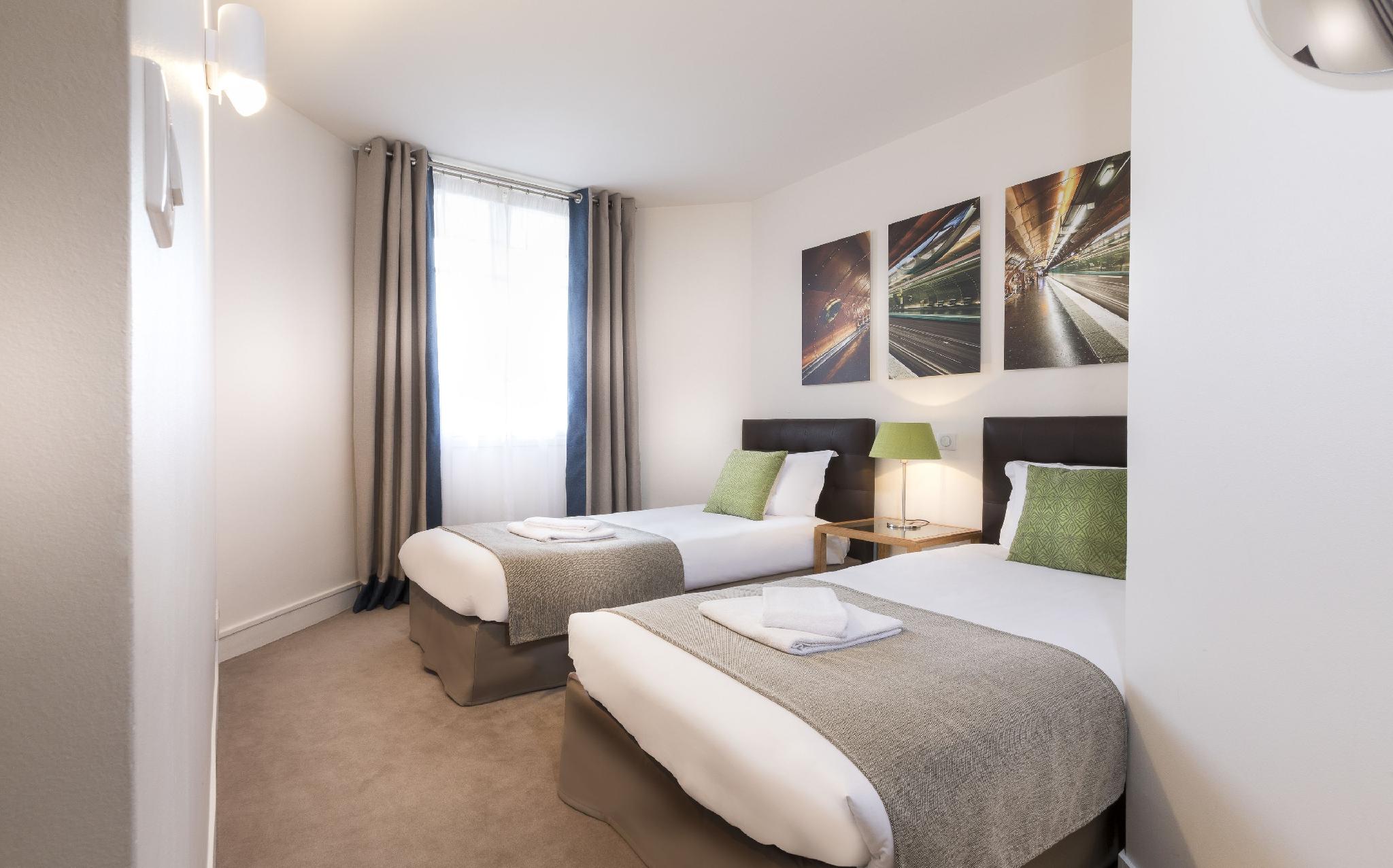 4 Bedrooms, Eiffel, Penthouse, Twin Beds