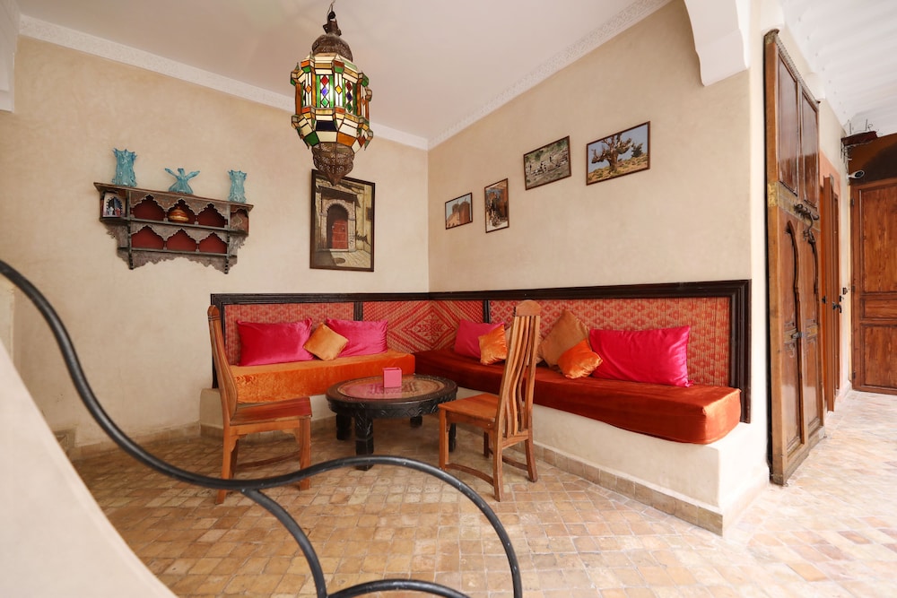 Riad Sidi Mimoune 68/76