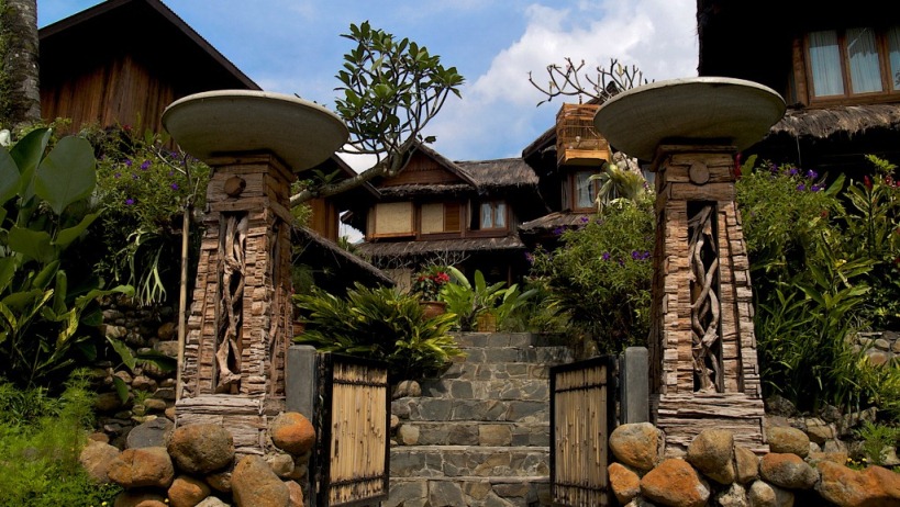 Kampung Sumber Alam Garut 43/50