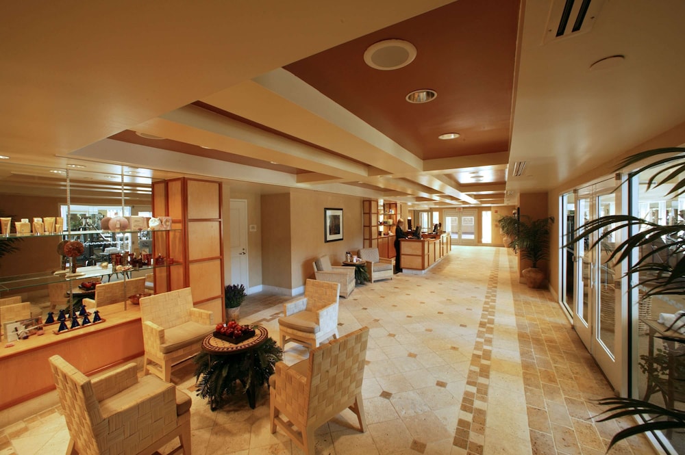 Universal's Loews Portofino Bay Hotel 33/83