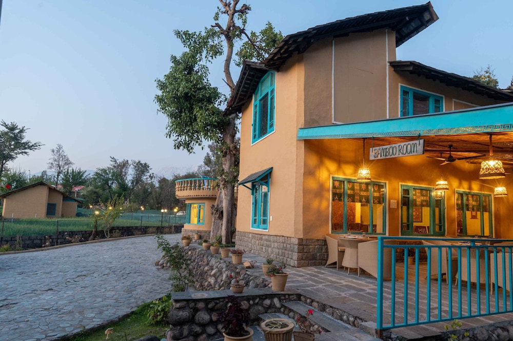 Tree Of Life Birdsong Chalets, Dharamshala 5/50