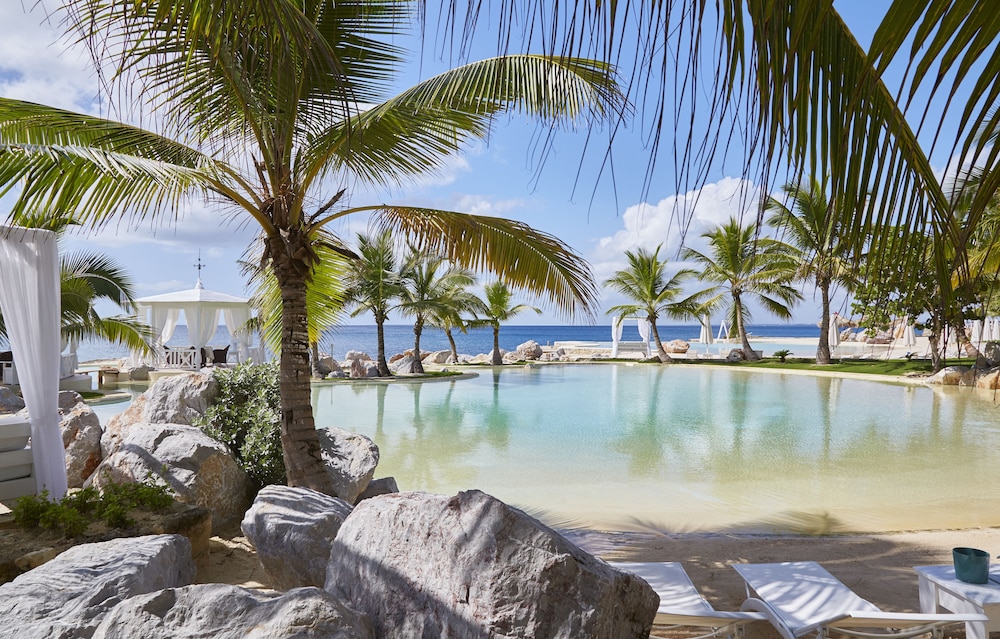 Tracadero Beach Resort 4/77